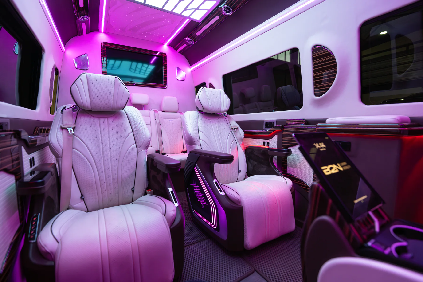 Mercedes Sprinter - photo 2
